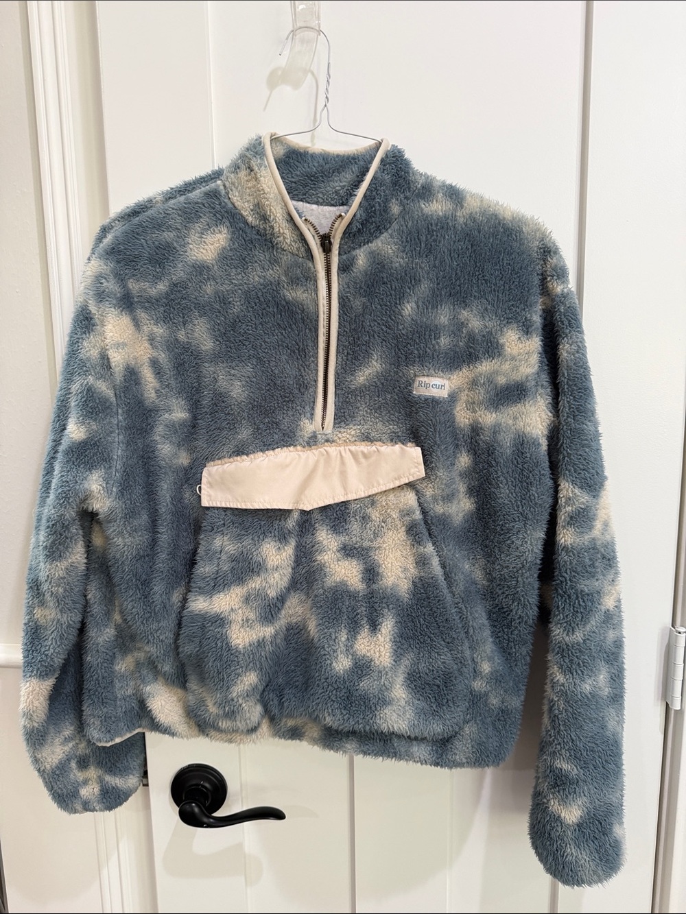 Rip Curl Women’s Blue & Cream Plush Half-Zip Pullover Jacket